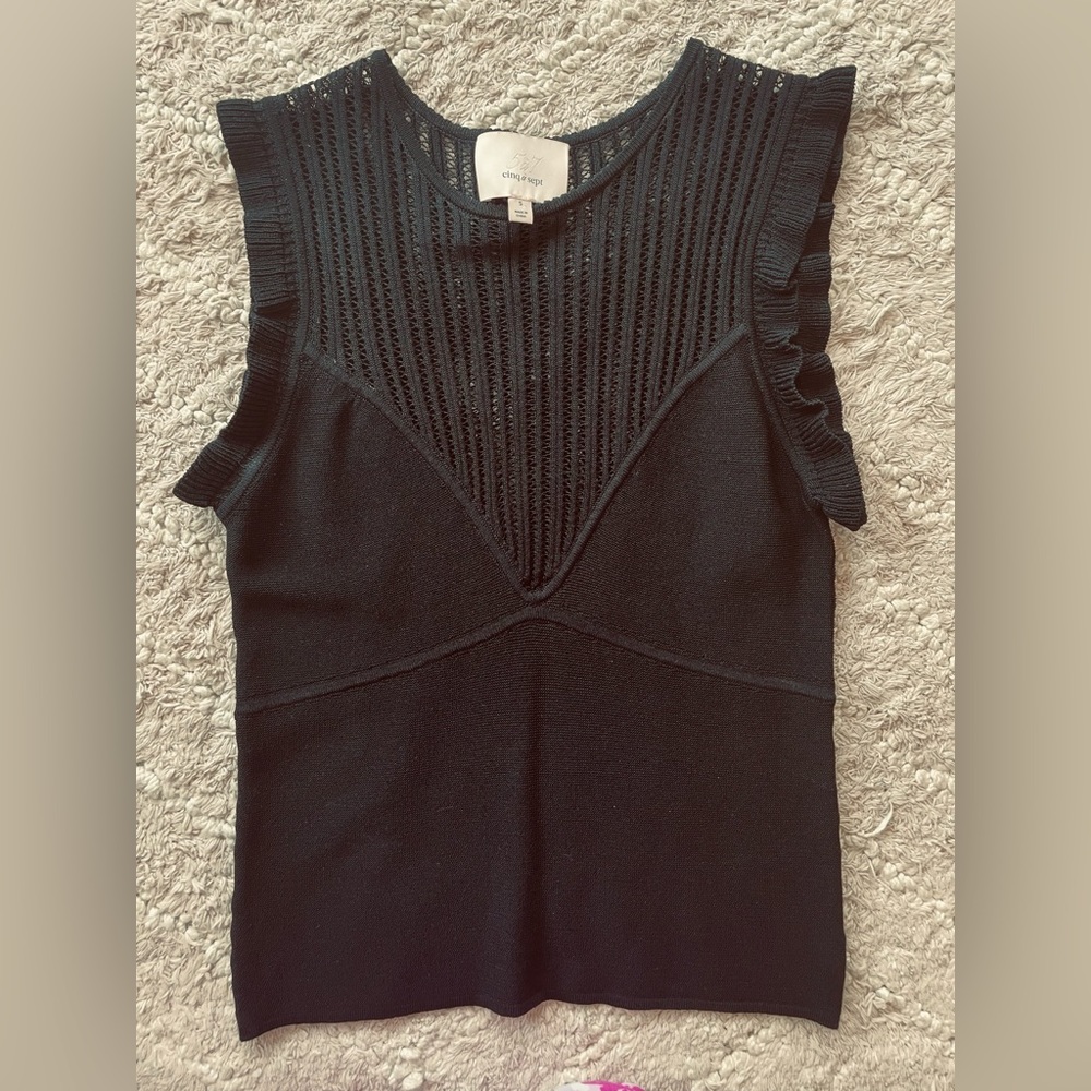 Cinq a Sept Sexy Black Top 🖤